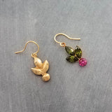 Pendientes navideños, pendiente de bayas de acebo, pendiente de acebo, pendiente de Navidad, glamour navideño, pendiente de cristal navideño, pendiente de invierno, Navidad
