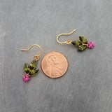 Pendientes navideños, pendiente de bayas de acebo, pendiente de acebo, pendiente de Navidad, glamour navideño, pendiente de cristal navideño, pendiente de invierno, Navidad