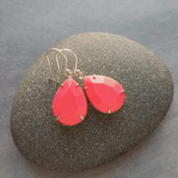 Coral Pink Teardrop Earrings, facet cut teardrop, bubblegum pink acrylic stone, acrylic gemstone earring, silver pink earring, coral pink earring, large faceted teardrop earrings