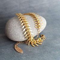 Gold Spine Bracelet, matte gold fish bone bracelet, herringbone chain, gold v bracelet, gold arrow, gold bracelet, v shape spiny bracelet