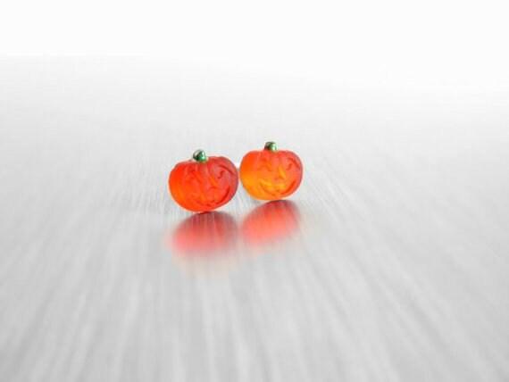 Tiny Pumpkin Earrings - orange pumpkin earring, small pumpkin earring, jack o lantern earring, Halloween earring, fall earring, pumpkin stud - Constant Baubling