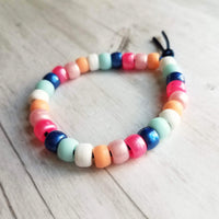 Preppy Bracelet, designer inspired, large bead bracelet, big bead bracelet pony roller bracelet crow beads faux glass chunky pink blue peach - Constant Baubling