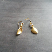 Little Gold Lily Earrings - calla lily earring, gold calla lily, small gold lily earring, bridal earring, bridesmaid jewelry, simple lily - Constant Baubling