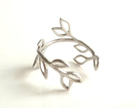 Silver Branch Ring, vine ring, finger ring, silver midi ring, silver leaf ring, silver wrap ring, pinky ring, size 4 5, halfway ring knuckle - Constant Baubling