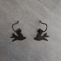 Black Bird Earrings, matte black earring, little bird earring, small bird earring, sparrow earring, flying bird earring, facing each other - Constant Baubling